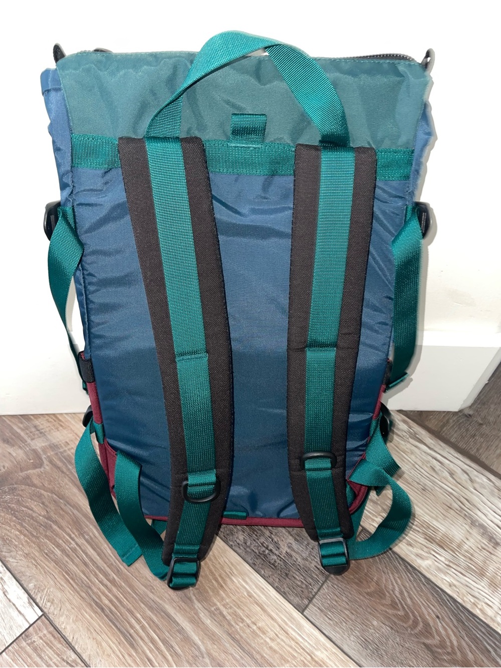Topo Designs Rover Pack Classic Laptop Backpack Zinfandel/ Botanic Green Branded - Picture 4 of 4